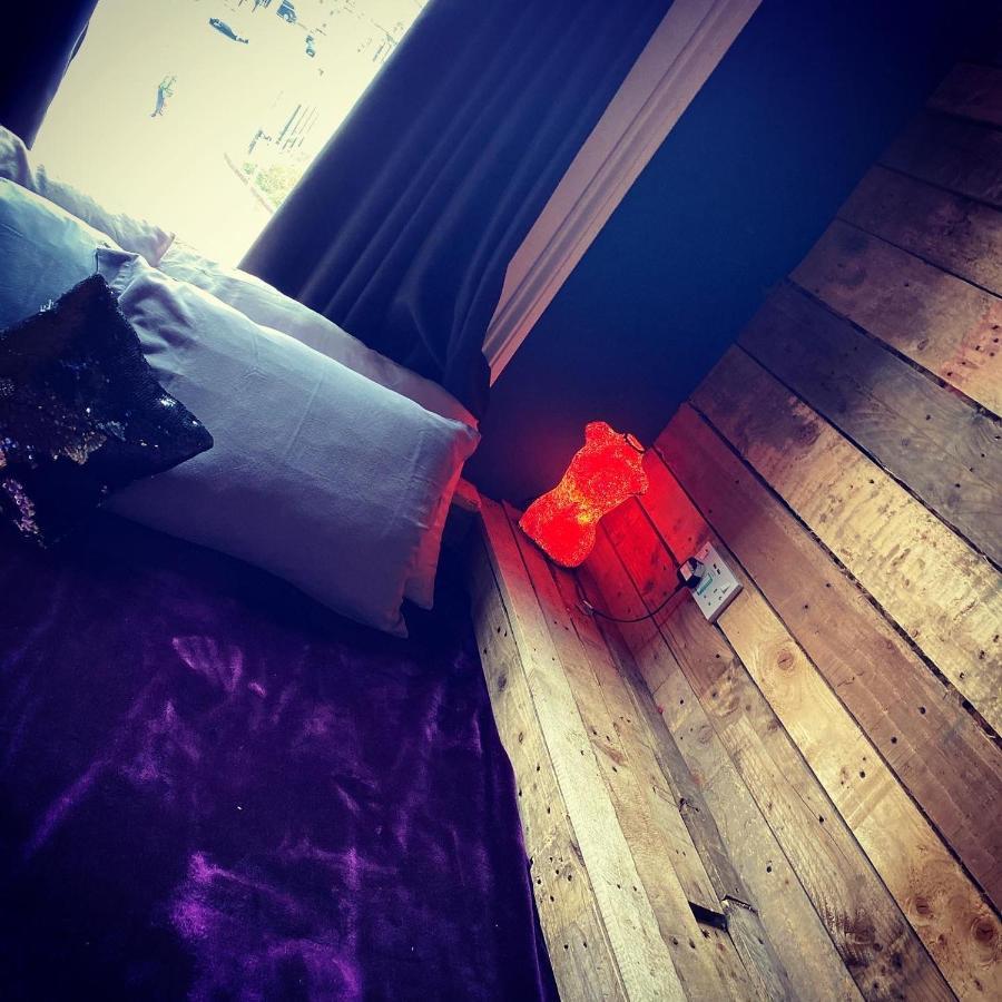 Liverpool Party Pad Hotel Екстериор снимка