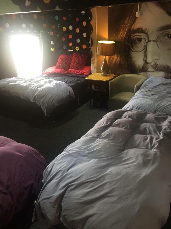 Liverpool Party Pad Hotel Екстериор снимка